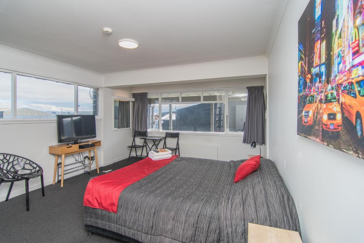 The Hibernian Studio Apartments - 4 Latter Street Тимару Экстерьер фото